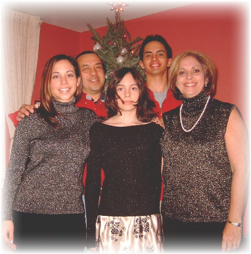 Christmas2003fadesmall.jpg (275142 bytes)